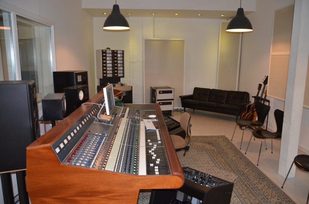 We help find the right studio for your budget and needs